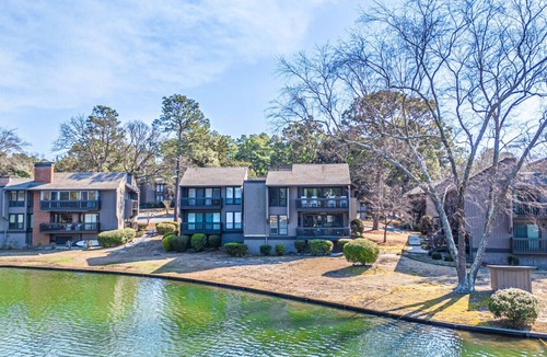 Pinehurst Condo | Pinehurst Lakefront Condo: Ground Floor Condo