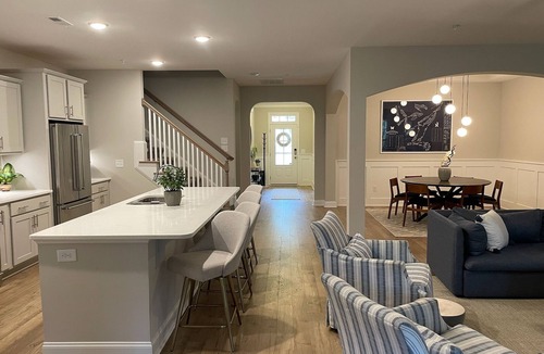Pinehurst House | Pinehurst Modern Luxury Townhome, 7 mins. from U.S. Open, sleeps 6+