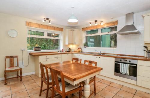Lydney House | Pippins