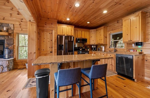 Pisgah Forest Cabin | Pisgah Paradise Private Game Room Large Deck