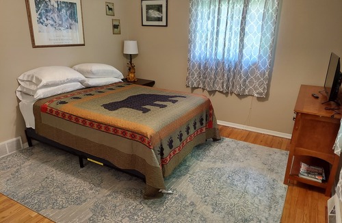 Penrose Other | Pisgah Shadows Cottage - Hot Tub - Grill - Fireplace - WiFi - Pets OK