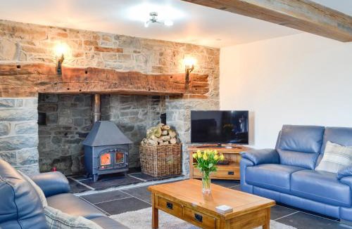 Llanwrthwl House | Pistyll Gwyn