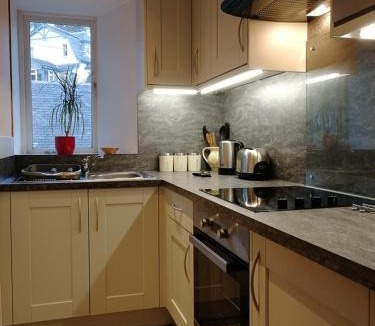 Pitlochry Apartment | Pitlochry North Wing Apartment - very central