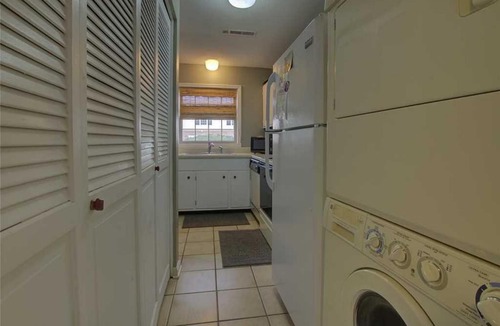 Pine Knoll Shores House | PKT