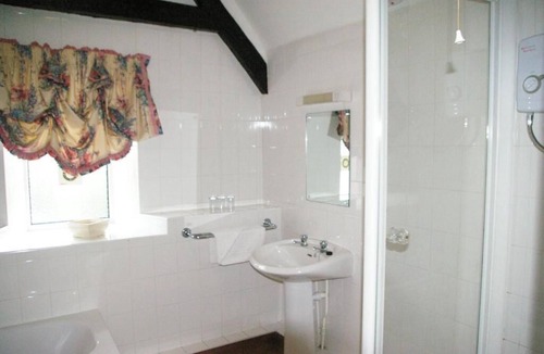 Bala Hotel | Plas Coch Hotel