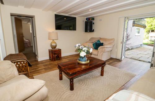 Elim House | Plas Eithin