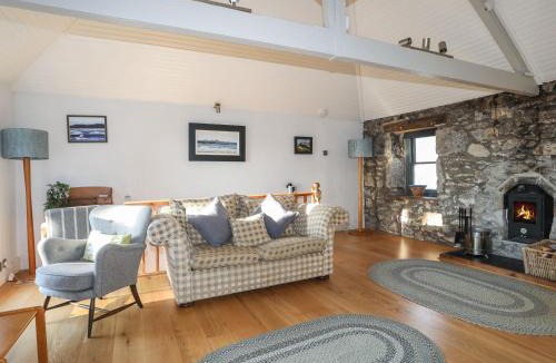 Beaumaris House | Plas Elyn