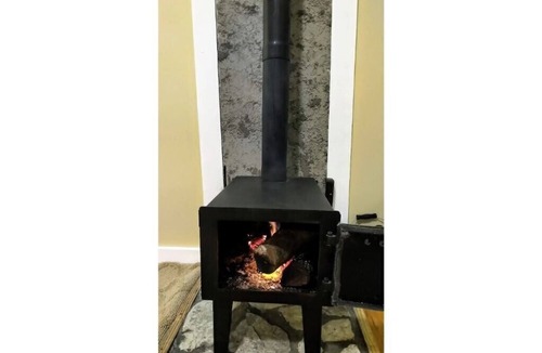 Newland House | Plumtree Mountain Retreat Studio #2