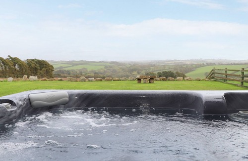 Cury Cottage | Pol Glas Hall