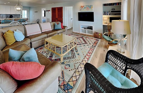 Topsail Beach House | Polly's Place | Pet Friendly + Walk to Beach!
