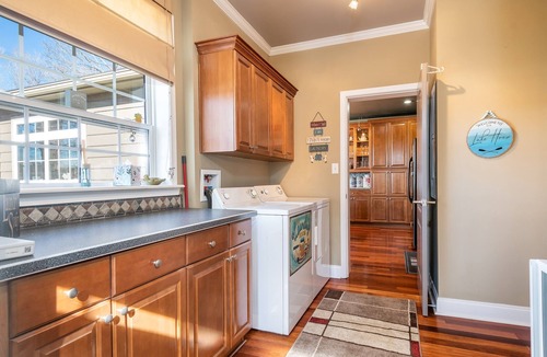 Sherrills Ford House | Pool Table, Massive Balcony, Firepit, & Spacious!
