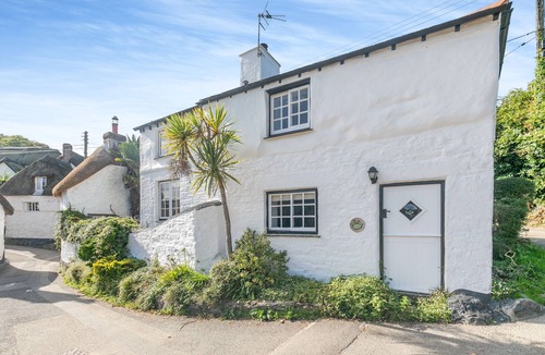 Helford House | Popigale Cottage - Two Bedroom House, Sleeps 4