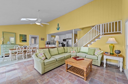 Oriental House | Port Peninsula Waterfront Paradise - Waterfront with Dock & Boat Lift