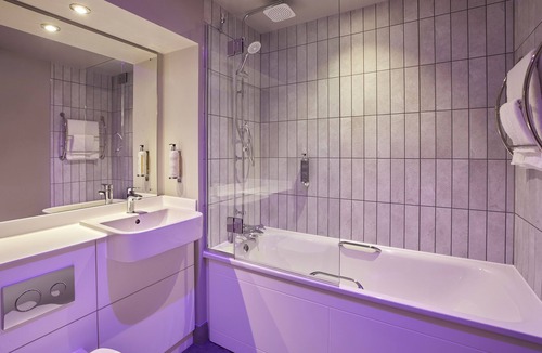 Lisburn Hotel | Premier Inn Lisburn