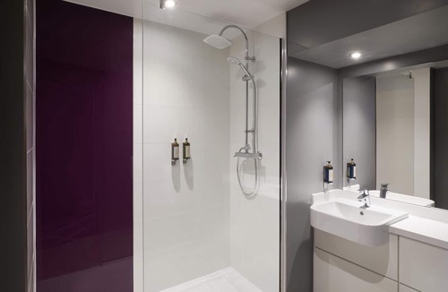 Hammerpot Hotel | Premier Inn Littlehampton