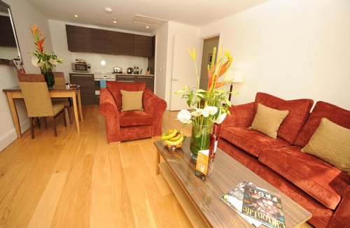Bristol City Centre Apartment | PREMIER SUITES Bristol Cabot