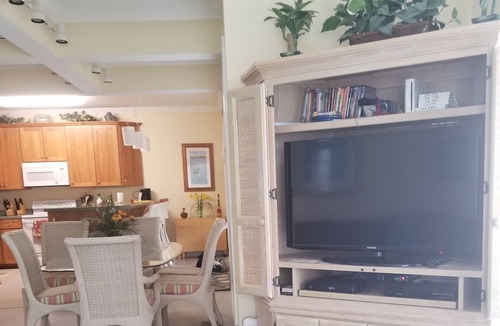 Ocean Isle Beach Condo | 'Priceless' Almost Ocean Front , 4BR/4BA, Upgrades, Pet friendly,nUpgrades
