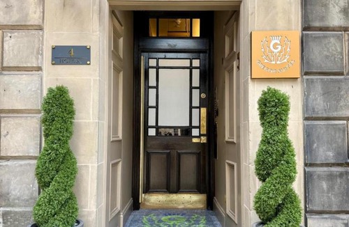 New Town Apartment | Prime Central Edinburgh 1 bed