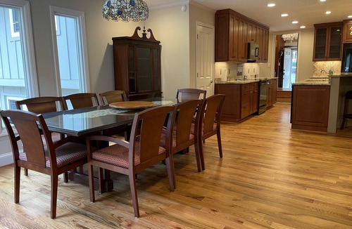 Madison Park House | Prime Location in Charlotte! 5br/4ba- Sleeps 16