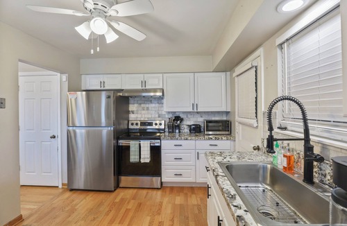 Arlington Heights House | Pristine - 3 Beds, 1.5 Ba!
