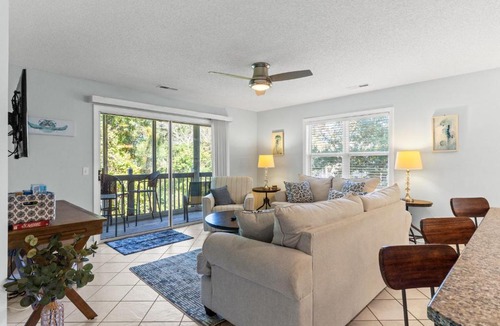 St. James House | Private Balcony! Short Drive to Beach, Pool Access