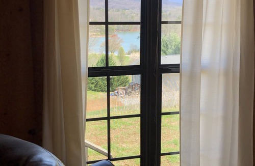 Hayesville Cabin | Private Cabin With Lake & Mtn Views, 1 Mile To Lake Access, Convenient Location!