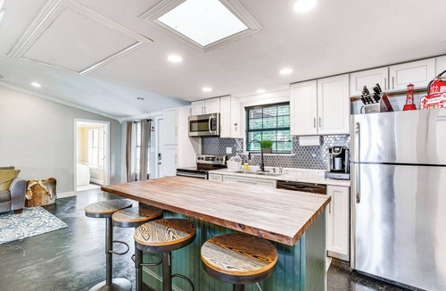 Newark House | Private Dock & Deck: Eagle Mountain Lake Retreat!