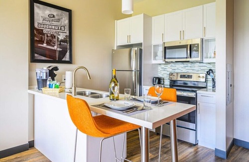 Southwest Raleigh Apartment | Private Downtown Apartment With Garage Parking