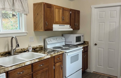 Burnsville House | Private Getaway in the Blue Ridge Mountains of Burnsville NC!