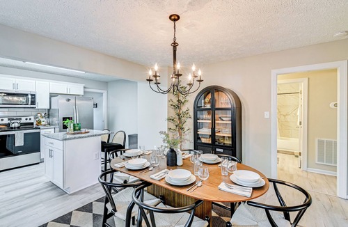 Terry Sanford House | Private Hot Tub & Cold Plunge: Fayetteville Gem!