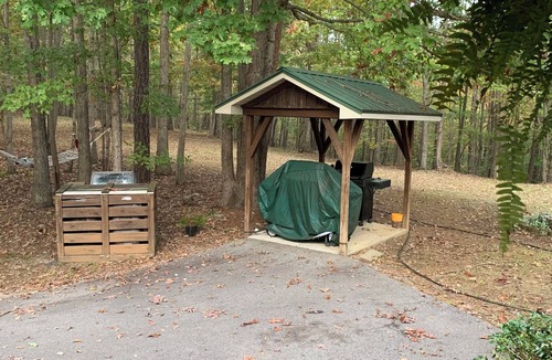 Ruffin Cabin | Private Lake/Sport Clay Range 30 Min to GSO, VIR, Martinsville 10 min Danville