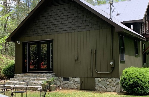 Robbinsville Cottage | Private Lakefront Cottage on Lake Santeetlah