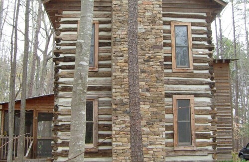 Roxboro House | Private Lakefront Log Cabin