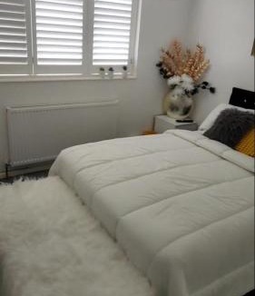 Basildon House | Private luxurious space