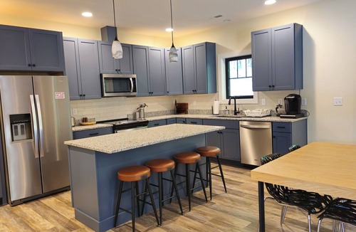 Penrose Apartment | Private Mountain Getaway in Little River Valley