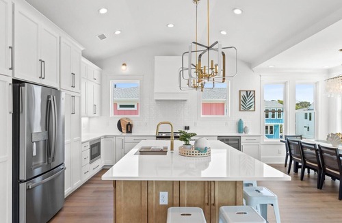 Long Beach House | Private Pool and Easy Beach Access