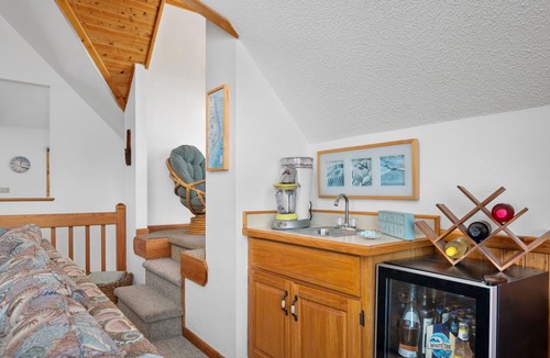 Ocean Hill House | Private Pool, Heat Included, Dogs Welcome, Hot Tub, Oceanside, No 4x4 Needed