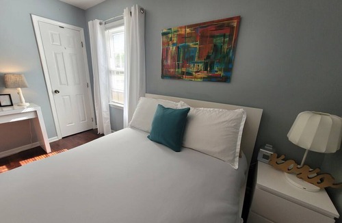 East Raleigh Resort | Private room ∙ 2 guests