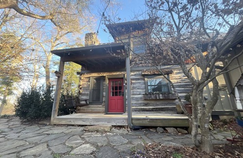Weaverville Resort | Private room ∙ 2 guests