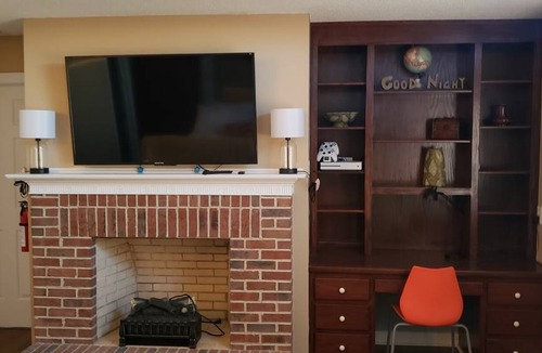 Elizabeth City Resort | Private room ∙ 2 guests