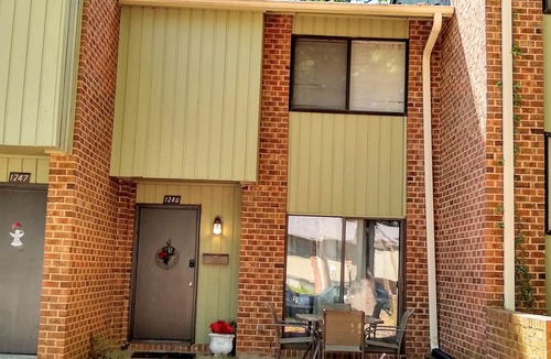 Southwest Raleigh House | Private Townhome in central Raleigh