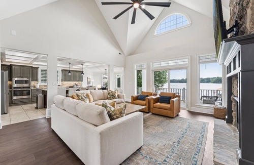 Lake Norman of Catawba House | Private Waterfront Home with Pool, Hot Tub - ideal for up to 16