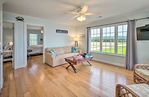 Belhaven Condo | Prized Riverfront Condo w/ Fishing On-Site!