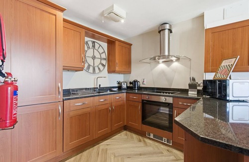 Newcastle-upon-Tyne Apartment | Properties Unique | The Peak