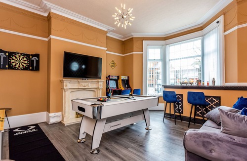 South Shields Ski Chalet | Properties Unique | Sandhaven House