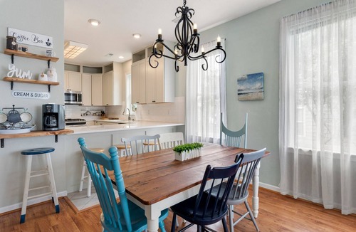 Colington House | Pura Vida: Water Views | Private Backyard