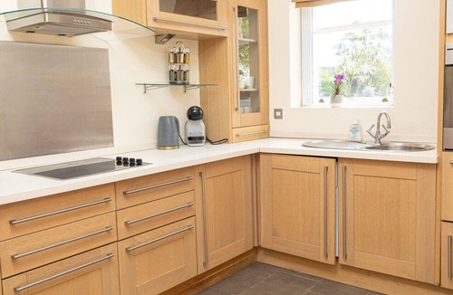 Thamesfield Apartment | Putney.