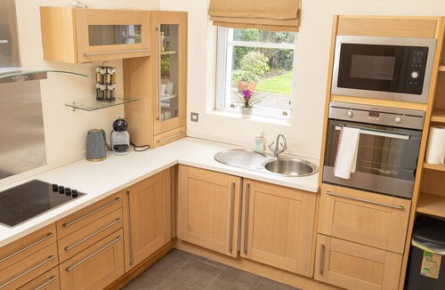 Thamesfield Apartment | Putney.