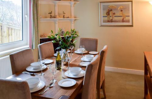 Sandsend House | Puzzle Corner