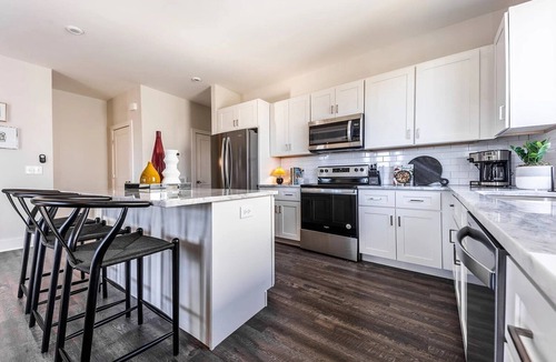 Whitebridge House | Quad House 228-30-32-34–Near Nashville–Sleeps 32